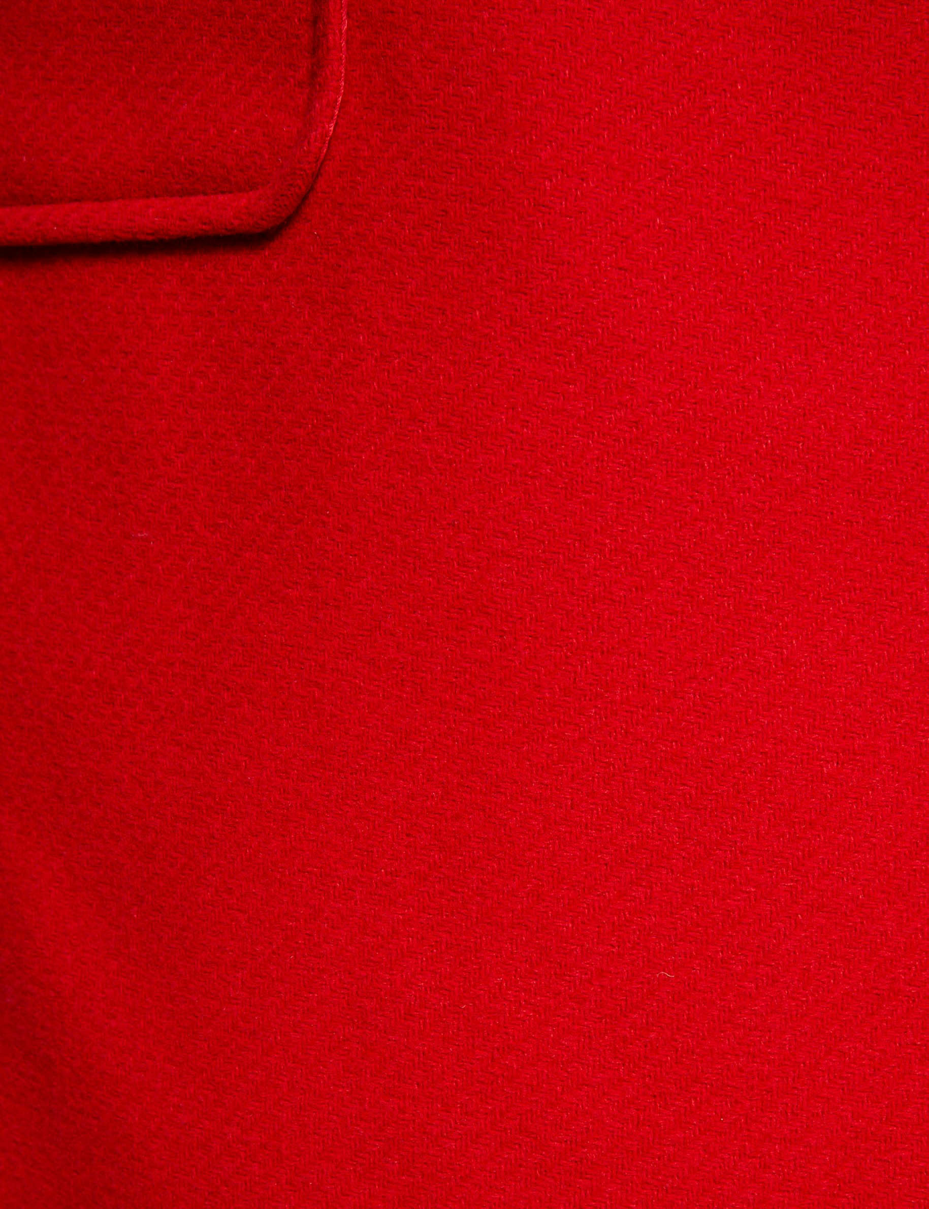 Abrigo largo entallado con cinturón rojo mujer